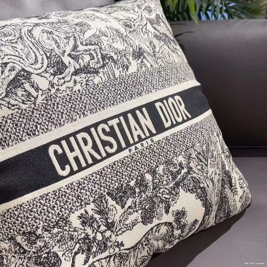 2.0 THROW PILLOW CHRISTIAN 0527